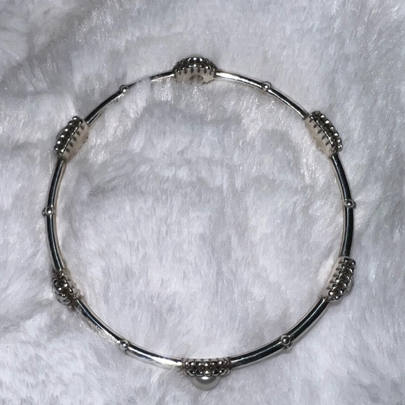 Brighton Bangle - Picture 5 of 7